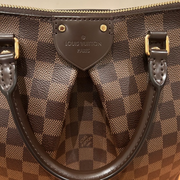 Authentic Louis Vuitton Siena MM crossbody bag new with box - Picture 4 of 11